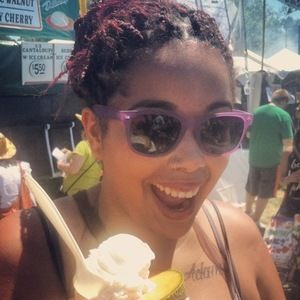 Meet your Posher, Lanisha